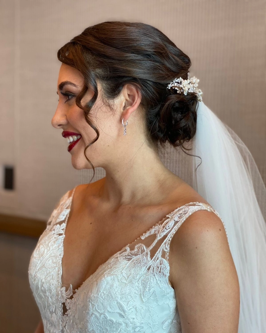 Only bridal hairstyle day of the event